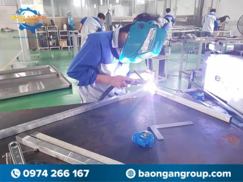 Gia Công Kim Loại Tấm Theo Yêu Cầu – Dịch Vụ Chuyên Nghiệp Tại In Bảo Ngân